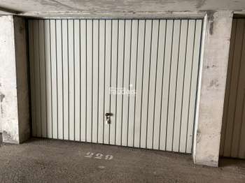 Location Garage box et parking 14 m&sup2;Saint-Lô