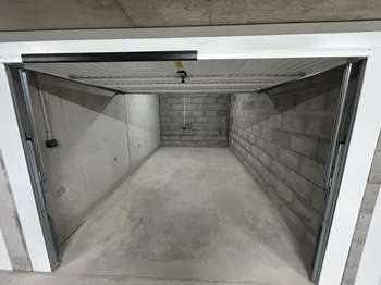 Location Garage box et parking 15 m&sup2;Saint-Malo