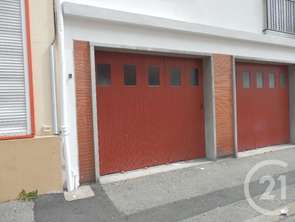 Location Garage box et parking 18 m&sup2;Saint-Nazaire