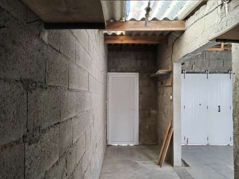 Location garage box et parking 1 pièce