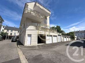 Location Garage box et parking 20 m&sup2;Saint-Nazaire