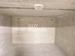 Location garage box et parking 1 pièce
