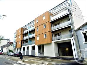Location Garage box et parking 15 m&sup2;Saint-Sébastien-sur-Loire