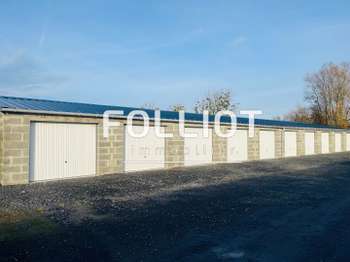 Location Garage box et parking 17 m&sup2;Sainte-Marguerite-d'Elle