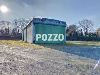 Location Garage box et parking 100 m&sup2;Sartilly