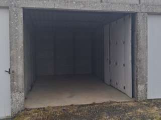 Location garage box et parking 1 pièce Location garage box et parking 1 pièce