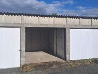 Location garage box et parking 1 pièce Location garage box et parking 1 pièce