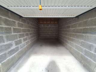 Location garage box et parking 1 pièce