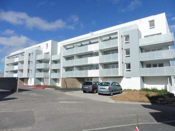 Location Garage box et parking 1 pièceVannes