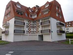 Location Garage box et parking 13 m&sup2;Villers-sur-Mer