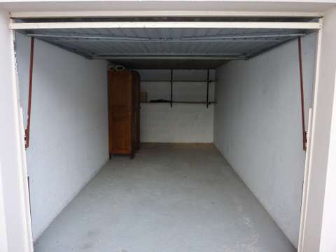 Location garage box et parking 1 pièce