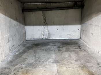 Location garage box et parking 1 pièce