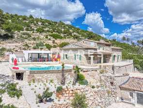 Location Maison 6 chambresAix-en-Provence