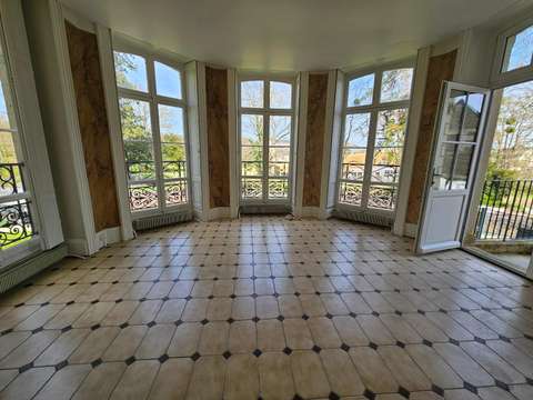 Location maison 11 pièces