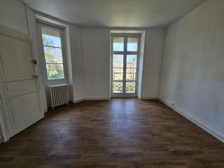 Location maison 11 pièces