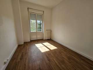 Location maison 11 pièces
