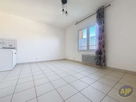 Location maison 2 pièces Bellevigny 85