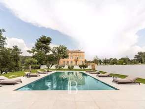 Location Maison 9 chambresBouc-Bel-Air