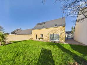 Location Maison 4 chambresBourg-des-Comptes