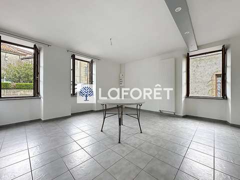 Location maison 4 pièces Bressuire 79