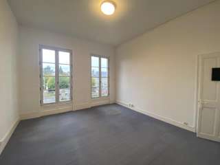 Location maison 12 pièces