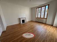 Location maison 10 pièces Location maison 10 pièces