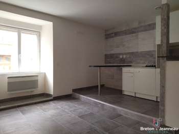 Photo Location maison Champgenéteux