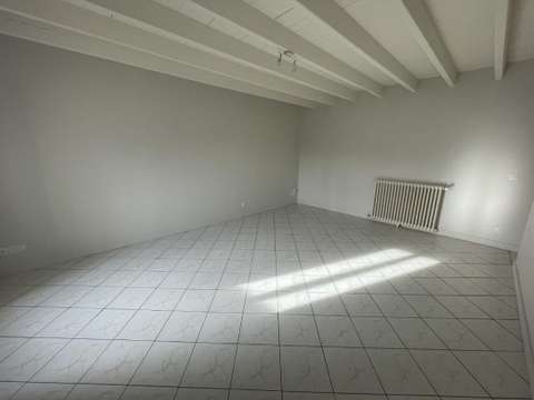 Location maison 3 pièces Essarts-en-Bocage 85