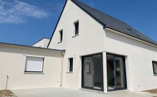 Photo Location maison Étrelles