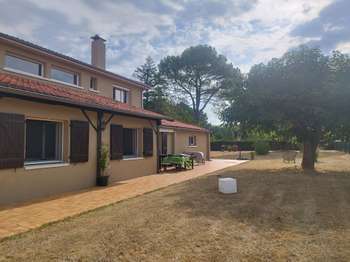 Location maison 9 pièces Location maison 9 pièces