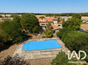 Photo Location maison Jauldes