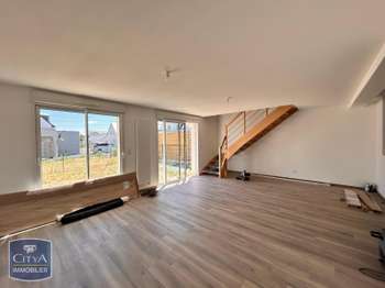 Location maison 4 pièces Laval 53