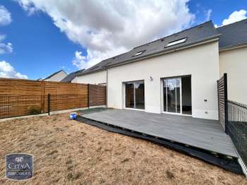 Location maison 4 pièces Laval 53