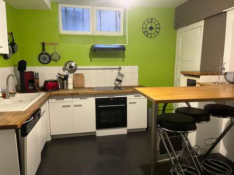 Location maison 2 pièces Laval Centre-Ville Cathédrale 53