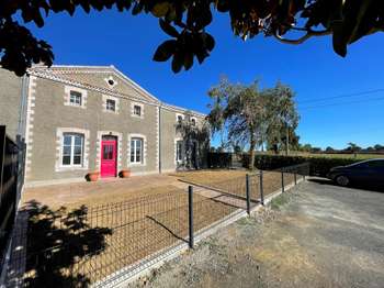 Location Maison 2 chambresLe May-sur-Èvre