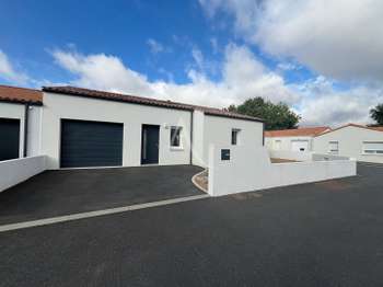 Location Maison 2 chambresLe Poiré-sur-Vie