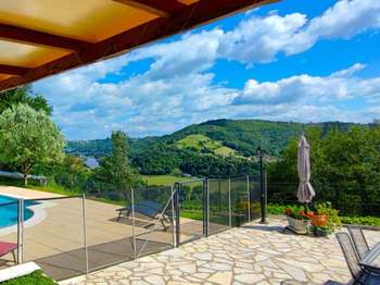 Location Maison 9 chambresLivinhac-le-Haut