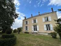 Location maison 8 pièces Location maison 8 pièces