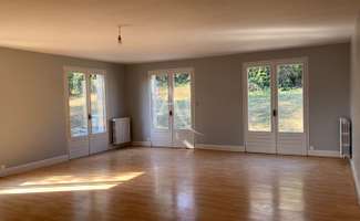 Photo Location maison Longèves