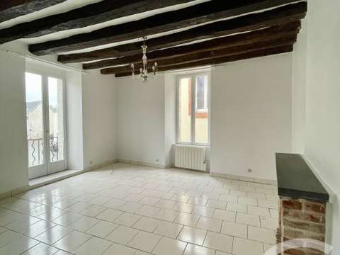 Location maison 4 pièces Meslay-du-Maine 53