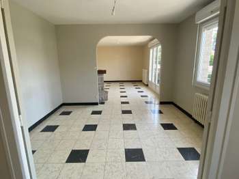 Location maison 5 pièces Meslay-du-Maine 53