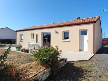 Location Maison 3 chambresMontfaucon-Montigné