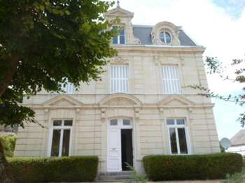Location Maison 8 chambresMontsoreau