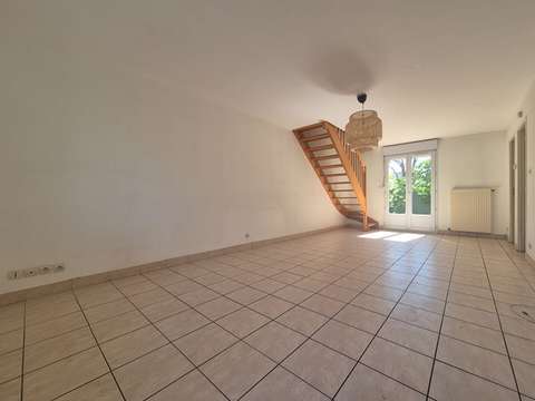 Location maison 4 pièces Mûrs-Erigné 49
