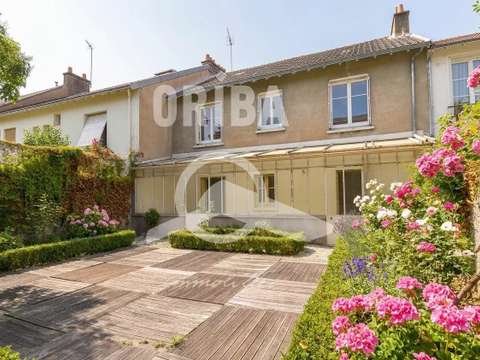 Location maison 6 pièces Nantes Rond-Point De Rennes 44