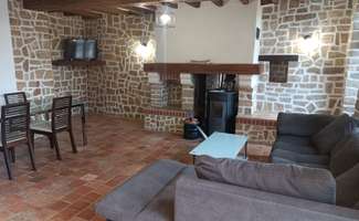 Photo Location maison Parné-sur-Roc