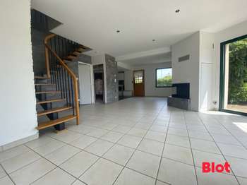 Photo Location maison Pléchâtel