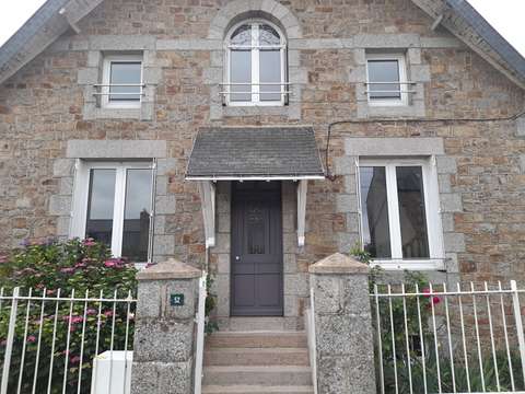 Location maison 5 pièces Ploumagoar 22