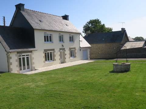 Location maison 4 pièces Ploumagoar 22