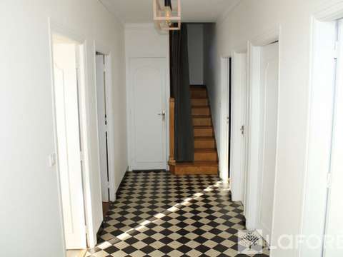 Location maison 8 pièces